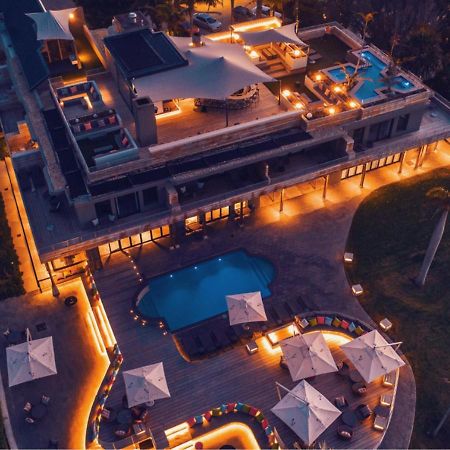 Sky Villa Boutique Hotel By Raw Africa Collection Plettenberg Bay Kültér fotó Aerial view of the hotel