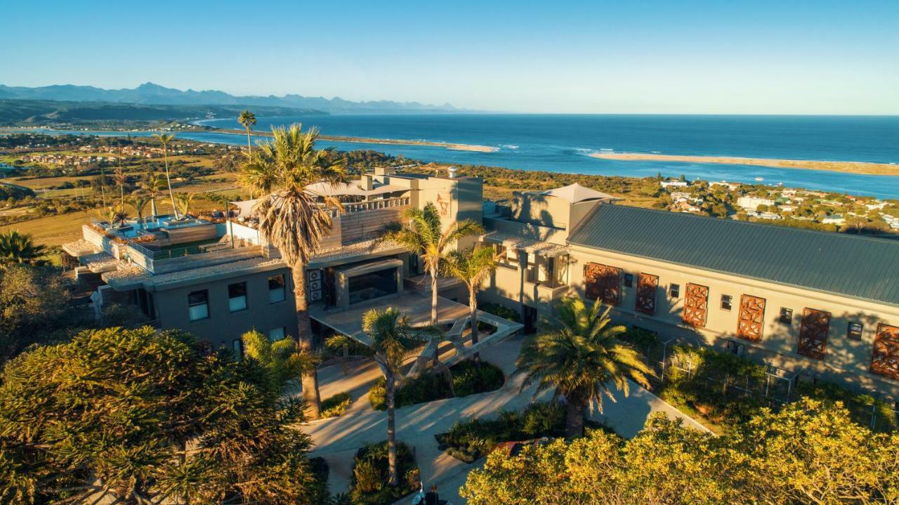 Sky Villa Boutique Hotel By Raw Africa Collection Plettenberg Bay Kültér fotó Aerial view of the campus