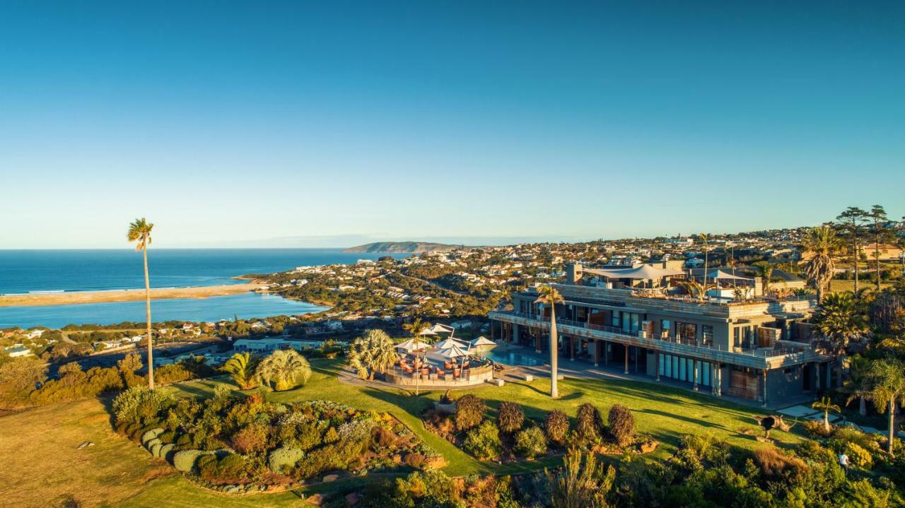 Sky Villa Boutique Hotel By Raw Africa Collection Plettenberg Bay Kültér fotó Aerial view of the resort